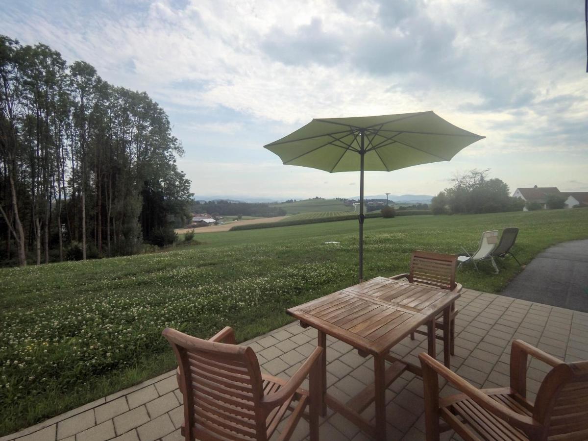 Ferienwohnung Im Bayerischen Wald Tittling Luaran gambar